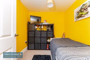 Bedroom- click for photo gallery